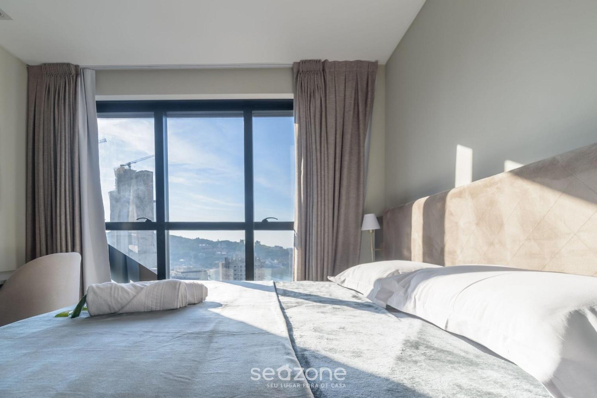 Mhfa - Em Predio Luxuoso Com Vista Mar Apartment Itapema