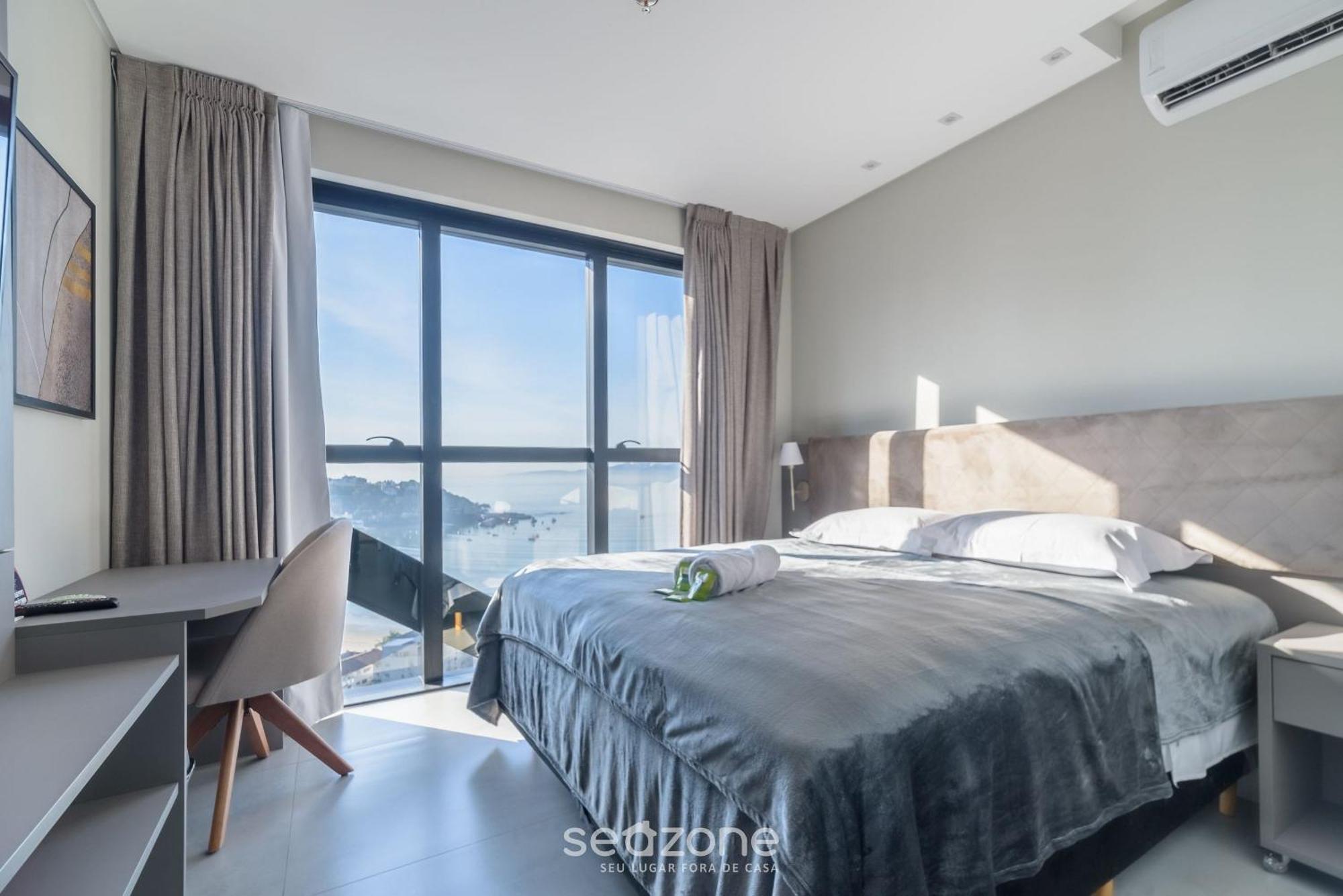 Mhfa - Em Predio Luxuoso Com Vista Mar *