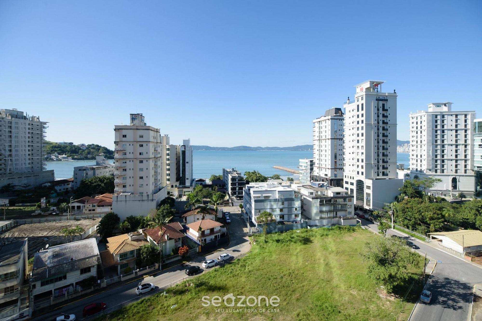 Mhfa - Em Predio Luxuoso Com Vista Mar